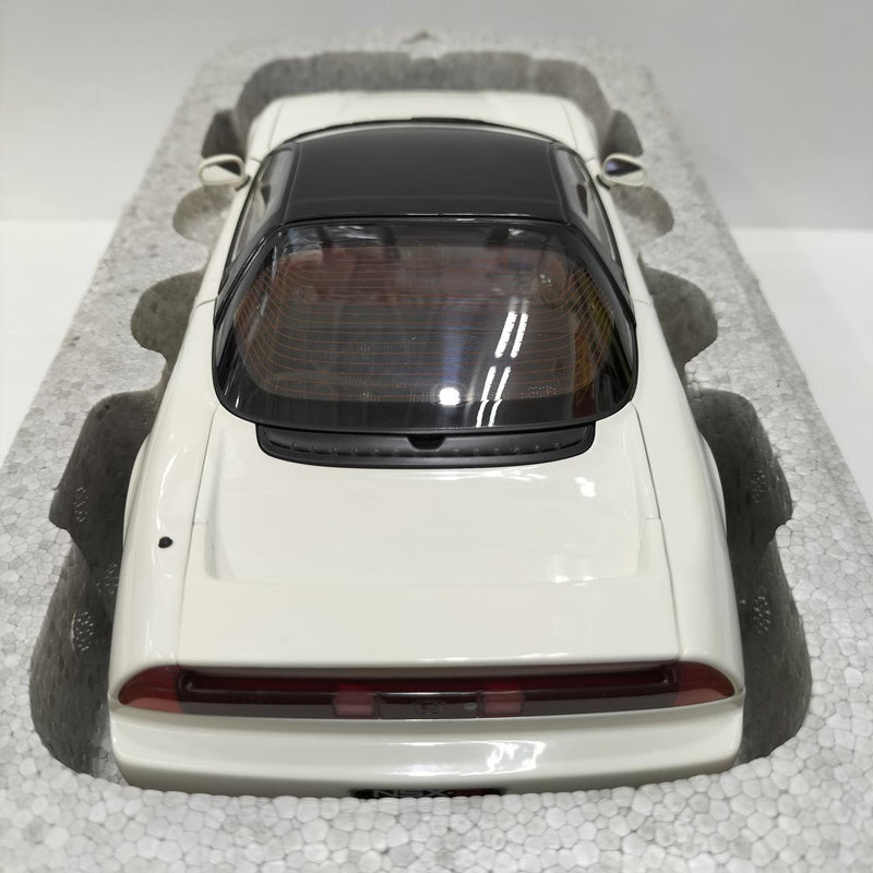 Carica immagine in Galleria Viewer, AUTOart 73296 HONDA NSX TYPE R CHAMPIONSHIP WHITE 1/18 Scale Model Car– Used
