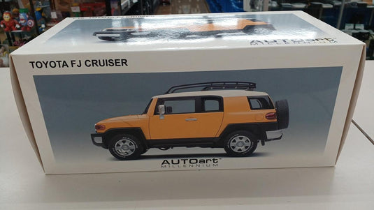 AUTOart TOYOTA FJ CRUISER 1/18 Scale Model Car– Used
