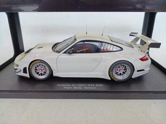 AUTOart 1/18 Porsche 911 (997) GT3 RSR Plain Body Ver. White