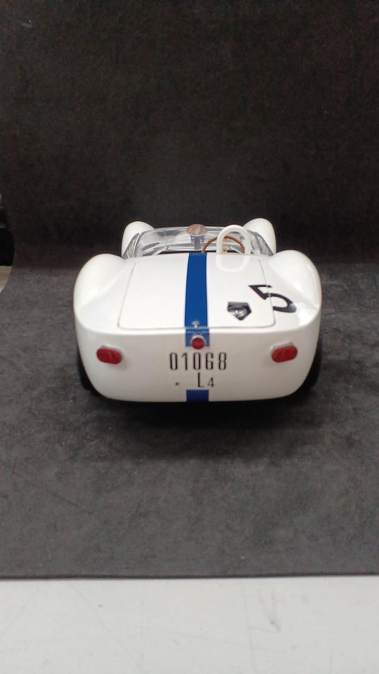 MINICHAMPS 1/12 Maserati Tipo 61 "Birdcage" Diecast Model