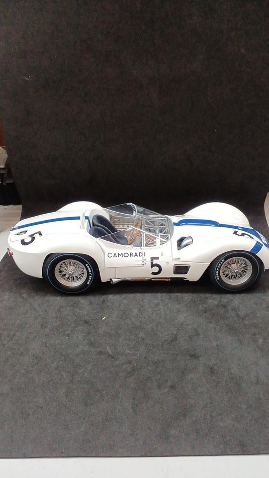 MINICHAMPS 1/12 Maserati Tipo 61 "Birdcage" Diecast Model