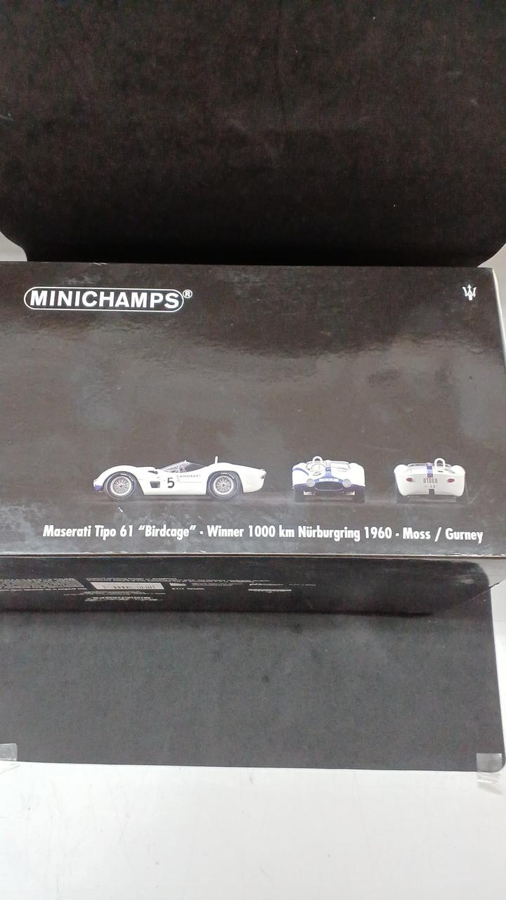 Carica immagine in Galleria Viewer, MINICHAMPS 1/12 Maserati Tipo 61 &quot;Birdcage&quot; Diecast Model
