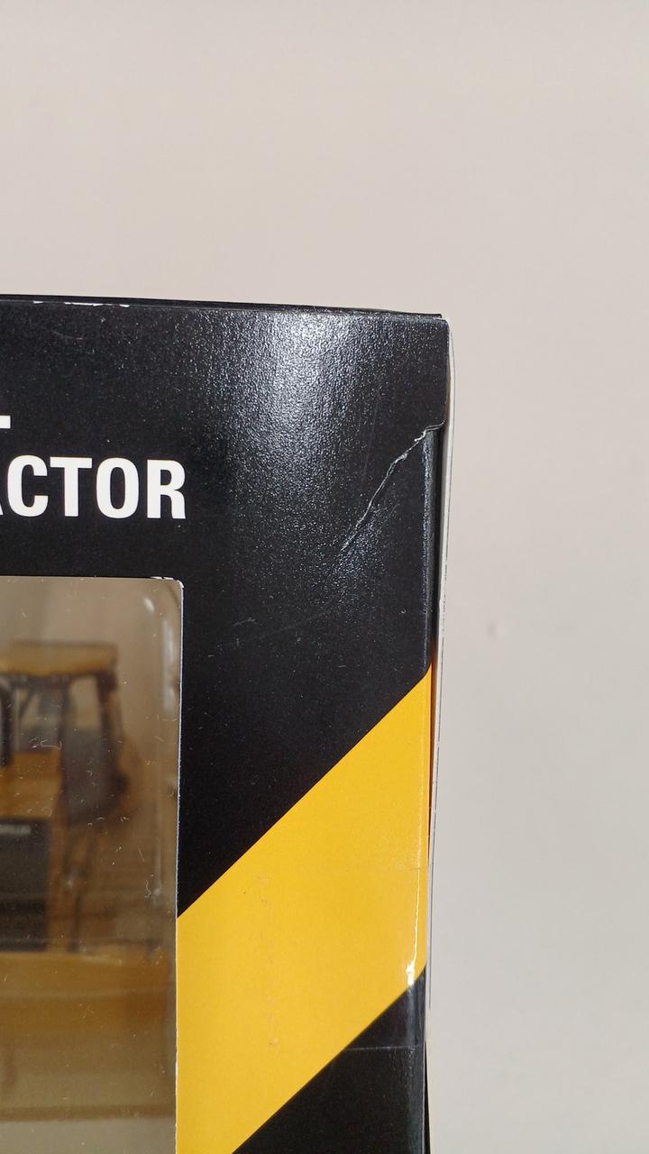 Carica immagine in Galleria Viewer, CAT D6K XL Track-Type Tractor Scale Model
