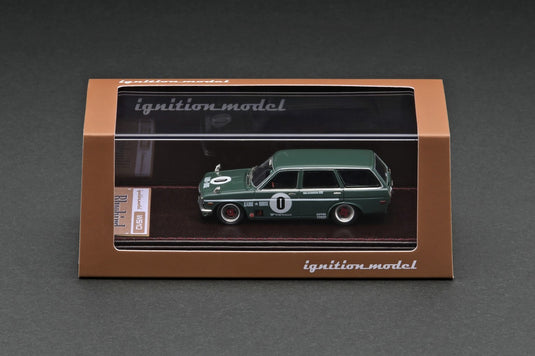 modèle d'allumage 1/64 Datsun Bluebird (510) Wagon Green avec roues SSR Mark II 14 pouces (polonais/rouge) IG2879