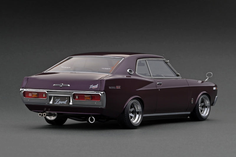 Carica immagine in Galleria Viewer, ignition model 1/18 Nissan Laurel 2000SGX (C130) Purple
