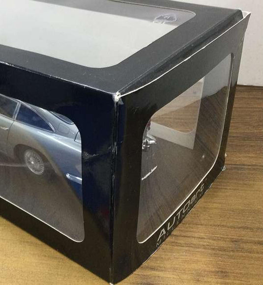 AUTOart Aston Martin DB5 1/18 Scale Model Car– Used