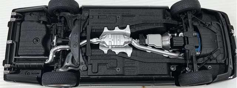 Laden Sie das Bild in Galerie -Viewer, AUTOart &quot;Seibu Keisatsu&quot; 1/18 Nissan Fairlady 280Z Super Z Scale Car– Used
