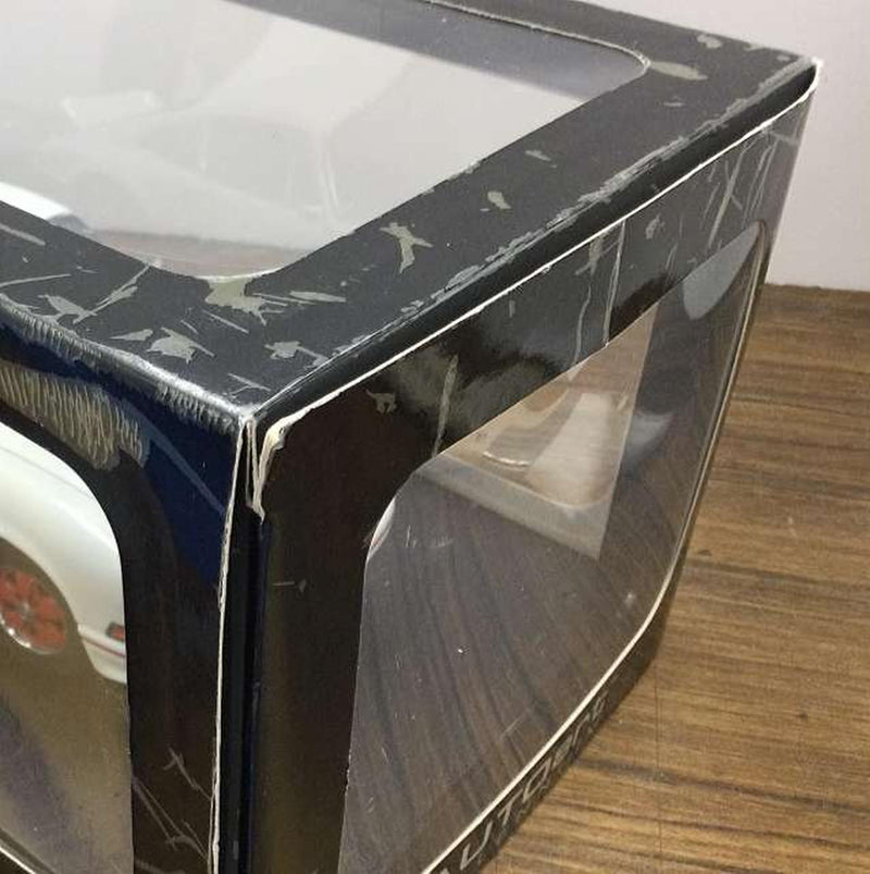 Cargue la imagen en el visor de la galería, AUTOart 78051 Porsche 911 Carrera RS 2.7 1/18 Scale Car– Used
