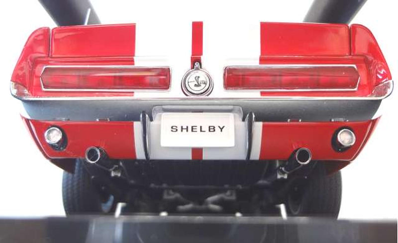 Laden Sie das Bild in Galerie -Viewer, AUTOart &quot;MILLENNIUM&quot; 1/18 1967 Shelby Mustang GT500 (Red/White) Scale Car– Used
