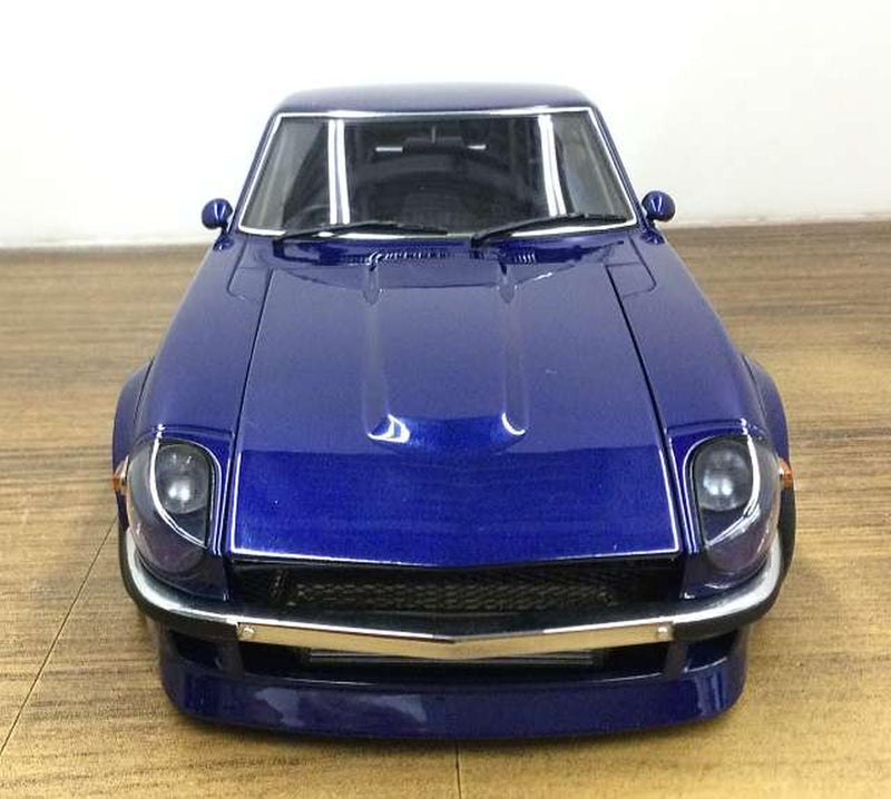 Carica immagine in Galleria Viewer, AUTOart 77451 Nissan Fairlady Z (S30) &quot;Devil Z&quot; 1/18 Scale Model Car– Used
