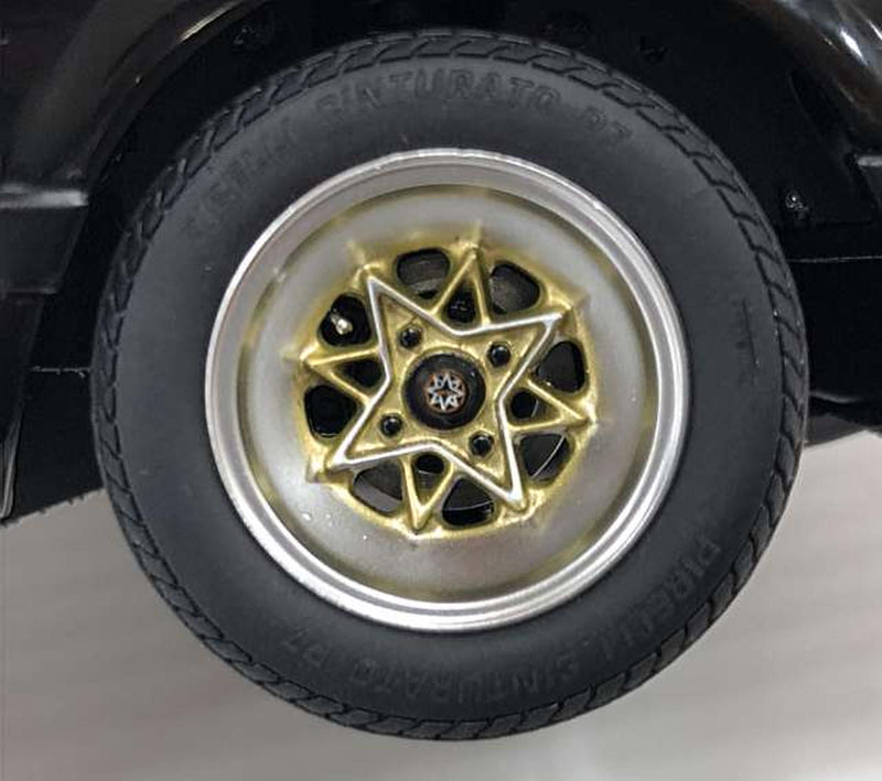 Laden Sie das Bild in Galerie -Viewer, AUTOart &quot;Seibu Keisatsu&quot; 1/18 Nissan Fairlady 280Z Super Z Scale Car– Used
