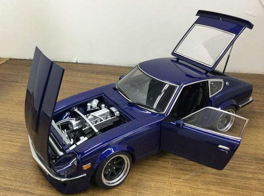 AUTOart 77451 Nissan Fairlady Z (S30) "Devil Z" 1/18 Scale Model Car– Used