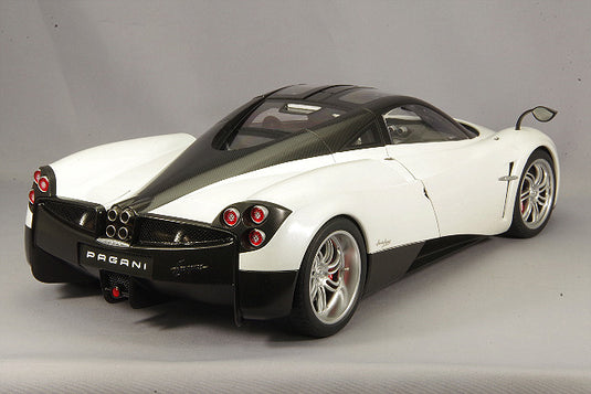 AUTOart 1/12 Pagani Huayra White