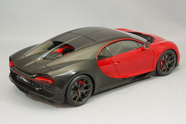 Carica immagine in Galleria Viewer, AUTOart 1/18 Bugatti Chiron Sport 2019 Red / Carbon Black
