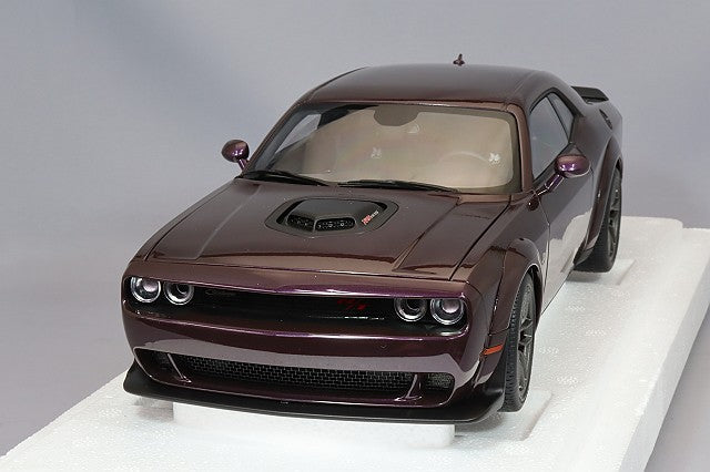 AUTOart 1/18 Dodge Challenger R/T Scat Pack Widebody 2022 Hellraisin (Metallic Purple)