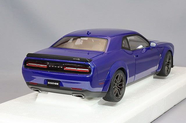 Carica immagine in Galleria Viewer, AUTOart 1/18 Dodge Challenger R/T Scat Pack Widebody 2022 Indigo Blue (Metallic Blue)
