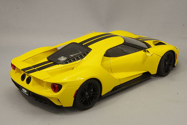 Laden Sie das Bild in Galerie -Viewer, AUTOart 1/18 Ford GT 2017 Yellow / Black Stripe
