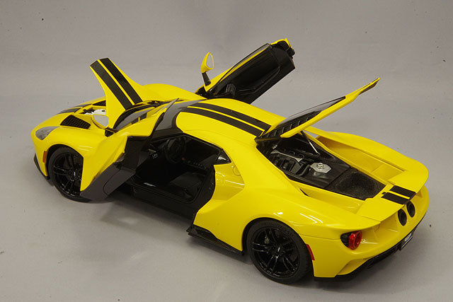 Laden Sie das Bild in Galerie -Viewer, AUTOart 1/18 Ford GT 2017 Yellow / Black Stripe
