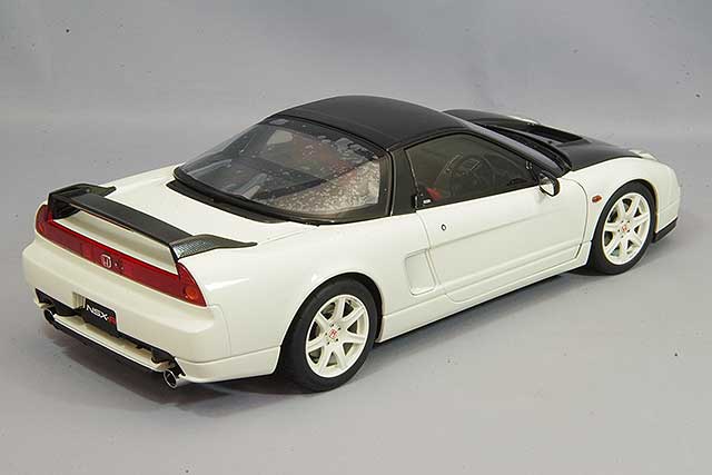 Carica immagine in Galleria Viewer, AUTOart 1/18 Honda NSX-R (NA2) Championship White / Black Carbon
