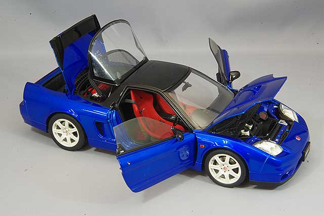 Carica immagine in Galleria Viewer, AUTOart 1/18 Honda NSX-R (NA2) Long Beach Blue Pearl
