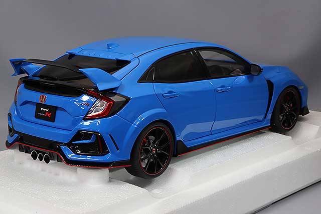 Carica immagine in Galleria Viewer, AUTOart 1/18 Honda Civic Type R (FK8) 2021 Racing Blue Pearl
