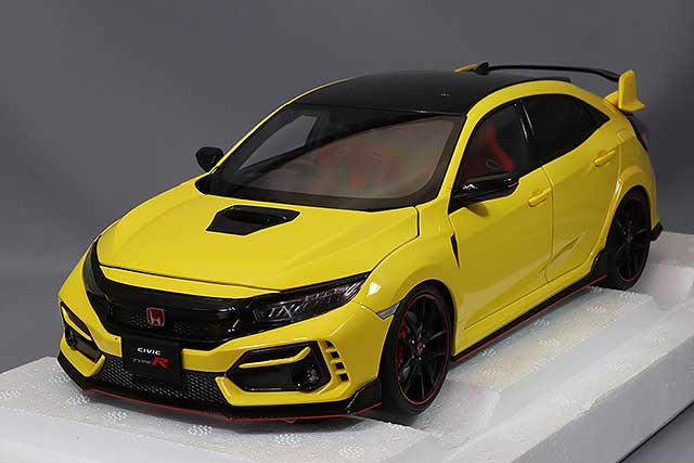 AUTOart 1/18 Honda Civic Type R (FK8) Limited Edition Sunlight Yellow II