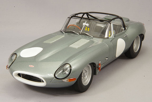 AUTOart 1/18 Jaguar Lightweight E-Type Silver