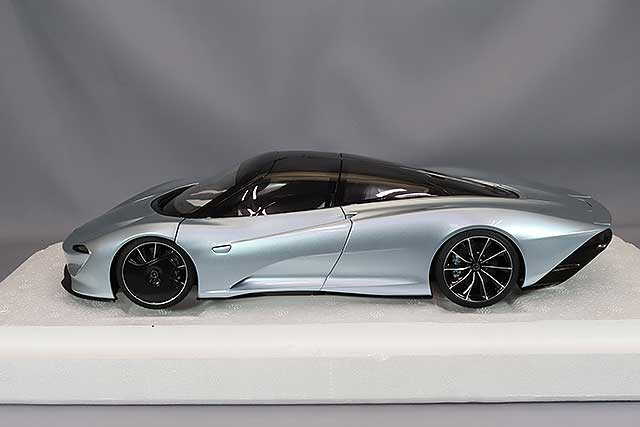 Carica immagine in Galleria Viewer, AUTOart 1/18 McLaren Speedtail Metallic Light Blue
