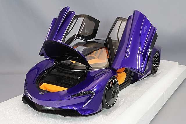 Carica immagine in Galleria Viewer, AUTOart 1/18 McLaren Speedtail Metallic Purple
