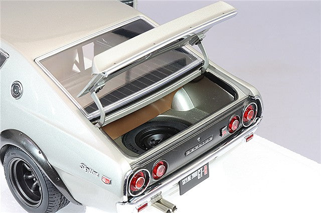Carica immagine in Galleria Viewer, AUTOart 1/18 Nissan Skyline 2000GT-R (KPGC110) Tuned Ver. Silver
