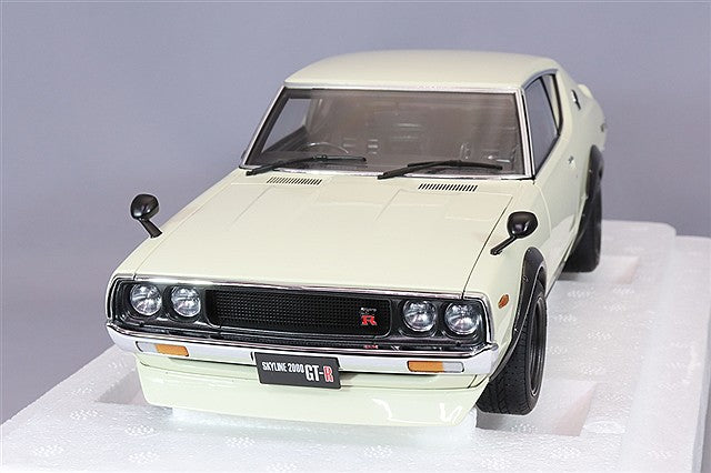 AUTOart 1/18 Nissan Skyline 2000GT-R (KPGC110) Tuned Ver. White