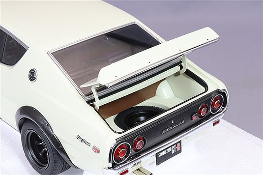 AUTOart 1/18 Nissan Skyline 2000GT-R (KPGC110) Tuned Ver. White
