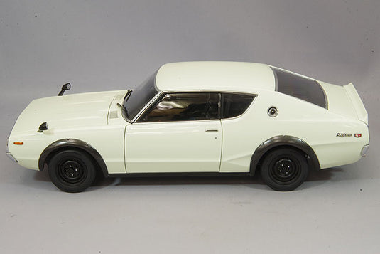 AUTOart 1/18 Nissan Skyline 2000 GT-R (KPGC110) White