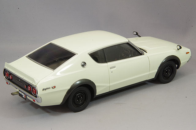 Carica immagine in Galleria Viewer, AUTOart 1/18 Nissan Skyline 2000 GT-R (KPGC110) White

