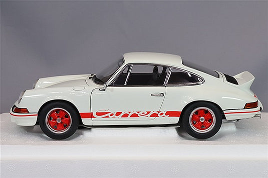 AUTOart 1/18 Porsche 911 Carrera 2.7 RS Grand Prix White / Red Stripe
