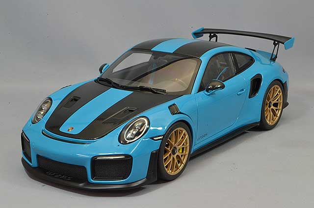 AUTOart 1/18 Porsche 911 (991.2) GT2 RS Weissach Package Blue / Carbon Black