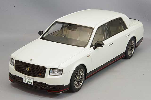 AUTOart 1/18 Toyota Century GRMN Pearl White