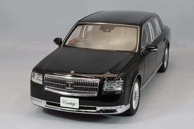AUTOart 1/18 Toyota Century Special Edition 