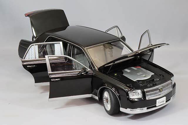 Carica immagine in Galleria Viewer, AUTOart 1/18 Toyota Century Special Edition &quot;Kamui&quot; Eternal Black
