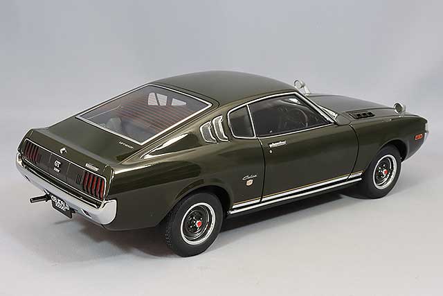 Carica immagine in Galleria Viewer, AUTOart 1/18 Toyota Celica Liftback 2000GT (RA25) 1973 Moss Green
