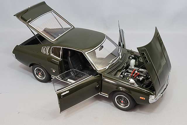 Carica immagine in Galleria Viewer, AUTOart 1/18 Toyota Celica Liftback 2000GT (RA25) 1973 Moss Green
