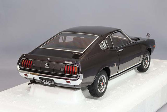 AUTOart 1/18 Toyota Celica Liftback 2000GT (RA25) 1973 Dark Purple Metallic