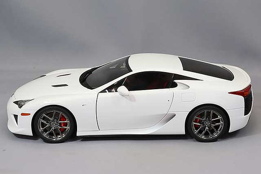 AUTOart 1/18 Lexus LFA Whitest White