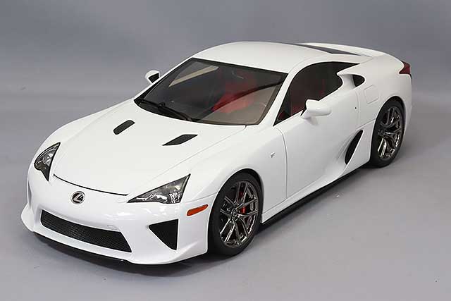 AUTOart 1/18 Lexus LFA Whitest White
