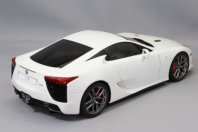 Carica immagine in Galleria Viewer, AUTOart 1/18 Lexus LFA Whitest White
