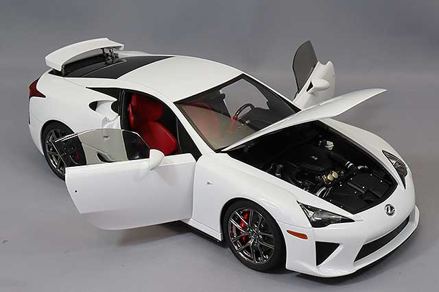 Carica immagine in Galleria Viewer, AUTOart 1/18 Lexus LFA Whitest White
