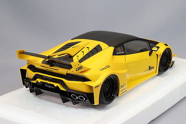 Carica immagine in Galleria Viewer, AUTOart 1/18 Liberty Walk LB-SILHOUETTE WORKS Lamborghini Huracan GT Metallic Yellow

