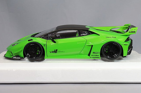 AUTOart 1/18 Liberty Walk LB-SILHOUETTE WORKS Lamborghini Huracan GT Pearl Green