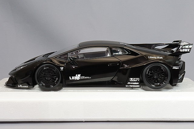 Carica immagine in Galleria Viewer, AUTOart 1/18 Liberty Walk LB-SILHOUETTE WORKS Lamborghini Huracan GT Black
