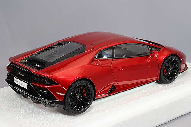 Carica immagine in Galleria Viewer, AUTOart 1/18 Lamborghini Huracan EVO Pearl Red
